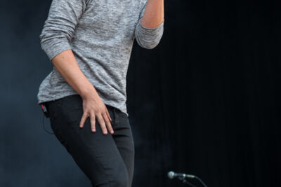 Niels Destadsbader @ Suikerrock, picture 2, photographed by Erwin Evrard - FrontView Magazine
