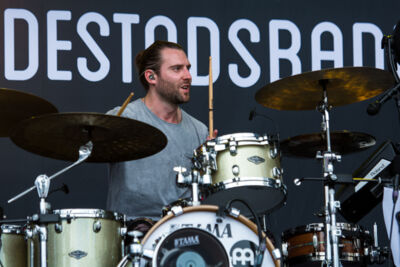 Niels Destadsbader @ Suikerrock, picture 7, photographed by Erwin Evrard - FrontView Magazine