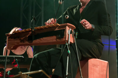 Stef Kamil Carlens @ Linkerwoofer, foto 8, foto's door Marc Verdonck - FrontView Magazine