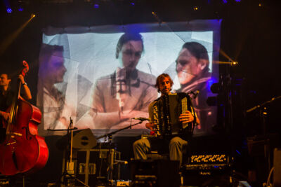 Daau @ Linkerwoofer, picture 1, photographed by Marc Verdonck - FrontView Magazine