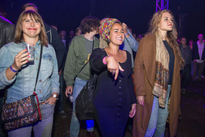 DJ & Sfeer @ Linkerwoofer, picture 3, photographed by Marc Verdonck - FrontView Magazine
