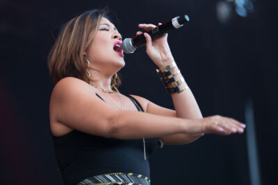 Tessanne Chin @ Reggae Geel 2017, picture 10, photographed by Stef Dierckx - FrontView Magazine