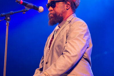 Black Uhuru: Duckie Simpson & Michael Rose @ Reggae Geel 2017, picture 8, photographed by Stef Dierckx - FrontView Magazine