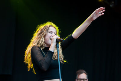 Laura Tesoro @ Midsummerfest Wommelgem, picture 28, photographed by Goele Bormans - FrontView Magazine