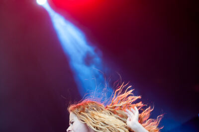 Laura Tesoro @ Midsummerfest Wommelgem, picture 29, photographed by Goele Bormans - FrontView Magazine