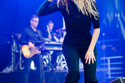 Laura Tesoro @ Midsummerfest Wommelgem, picture 35, photographed by Goele Bormans - FrontView Magazine