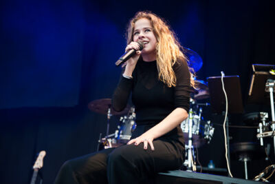 Laura Tesoro @ Midsummerfest Wommelgem, picture 57, photographed by Goele Bormans - FrontView Magazine