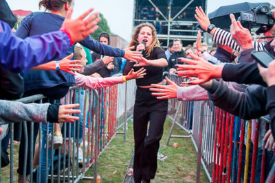 Laura Tesoro @ Midsummerfest Wommelgem, picture 72, photographed by Goele Bormans - FrontView Magazine