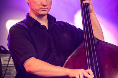Penny Freeman feat. Mark Guiliana @ Jazz Middelheim 2017, picture 5, photographed by Jan van Hecke - FrontView Magazine