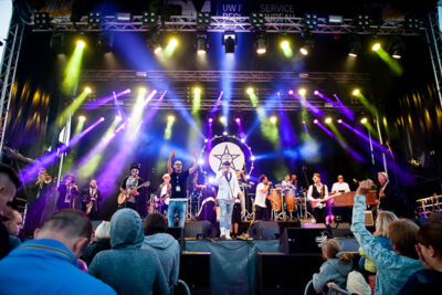 The Dinky Toys @ Midsummerfest Wommelgem, picture 20, photographed by Dimitri Vanlommel - FrontView Magazine