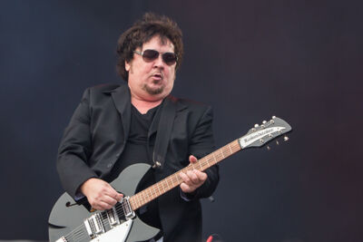 The Romantics @ Nostalgie Beach Festival, picture 5, photographed by Marc Verdonck - FrontView Magazine