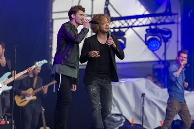 Buurland @ Marktrock Aalst, picture 1, photographed by dirk janssens - FrontView Magazine