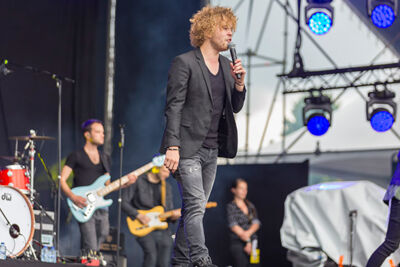 Buurland @ Marktrock Aalst, picture 5, photographed by dirk janssens - FrontView Magazine