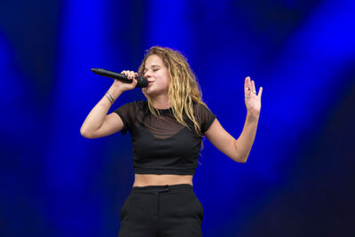 Laura Tesoro @ Marktrock Aalst, picture 11, photographed by dirk janssens - FrontView Magazine