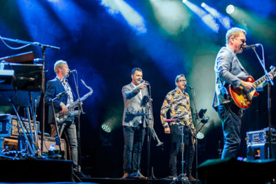 Level 42 @ Het Groot Verlof, foto 2, foto's door Kurt Jacobs - FrontView Magazine