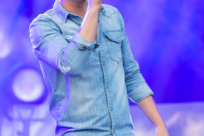 Niels Destadsbader @ Marktrock Aalst, picture 10, photographed by dirk janssens - FrontView Magazine