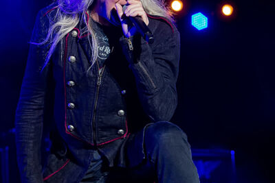 Saxon @ Alcatraz 2017, picture 31, photographed by Edwin Houdevelt - FrontView Magazine