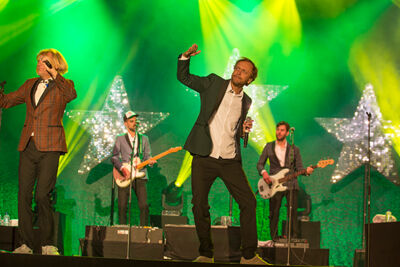 The Magical Flying Thunderbirds'' @ Marktrock Aalst, picture 3, photographed by dirk janssens - FrontView Magazine