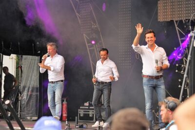 De Romeo's @ Buitenbeenpop 2017, picture 1, photographed by Heidi Elen - FrontView Magazine