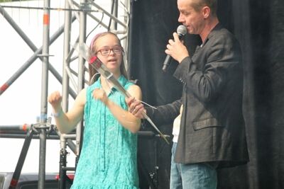 Sam Gooris @ Buitenbeenpop 2017, foto 3, foto's door Heidi Elen - FrontView Magazine