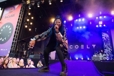 Coely (Live Stage) @ Laundry Day, picture 5, photographed by Dieter  Boone - FrontView Magazine