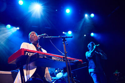 Mike + The Mechanics @ Het Depot, picture 13, photographed by Jan van Hecke - FrontView Magazine