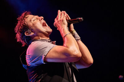 Mike + The Mechanics @ Het Depot, picture 24, photographed by Jan van Hecke - FrontView Magazine