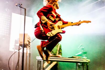 compact disk dummies @ Breda Barst, picture 5, photographed by Gert Daemen - FrontView Magazine