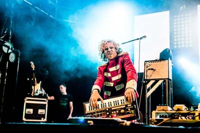 compact disk dummies @ Breda Barst, picture 8, photographed by Gert Daemen - FrontView Magazine