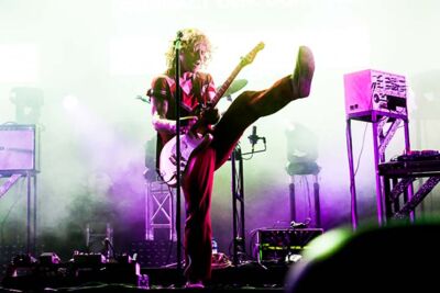 compact disk dummies @ Breda Barst, picture 24, photographed by Gert Daemen - FrontView Magazine
