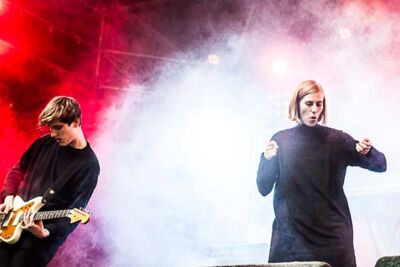 Whispering Sons @ Breda Barst, picture 3, photographed by Gert Daemen - FrontView Magazine