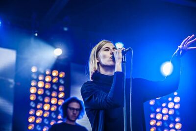 Whispering Sons @ Breda Barst, picture 11, photographed by Gert Daemen - FrontView Magazine