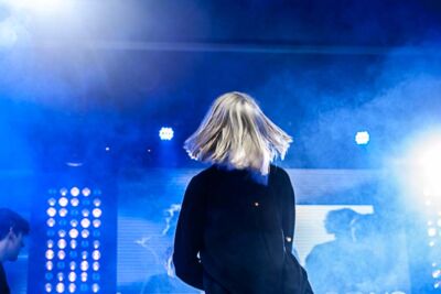 Whispering Sons @ Breda Barst, picture 13, photographed by Gert Daemen - FrontView Magazine