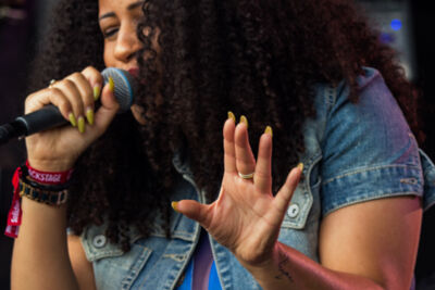 Slongs Dievanongs @ Manifiesta, foto 2, foto's door Dieter  Boone - FrontView Magazine