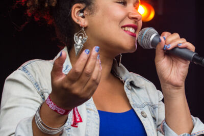 Slongs Dievanongs @ Manifiesta, foto 3, foto's door Dieter  Boone - FrontView Magazine