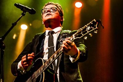 Guus Meeuwis @ 013, picture 11, photographed by Gert Daemen - FrontView Magazine