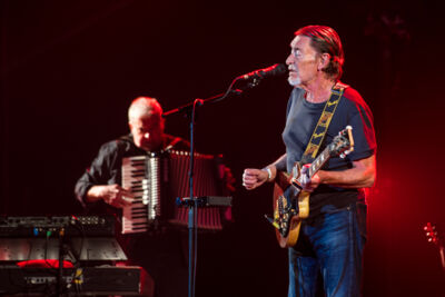 Chris Rea @ Vorst Nationaal, picture 4, photographed by Erwin Evrard - FrontView Magazine