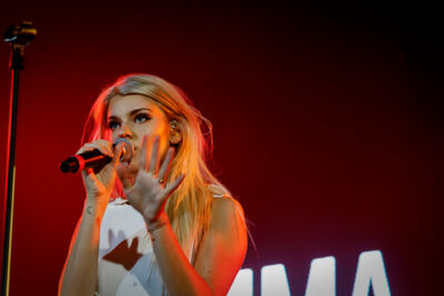 Emma Bale - Voorprogramma Bazart @ Sportpaleis, picture 3, photographed by Alex Wyckmans - FrontView Magazine