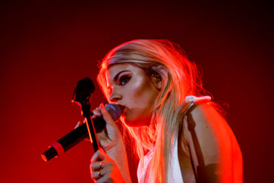 Emma Bale - Voorprogramma Bazart @ Sportpaleis, picture 4, photographed by Alex Wyckmans - FrontView Magazine