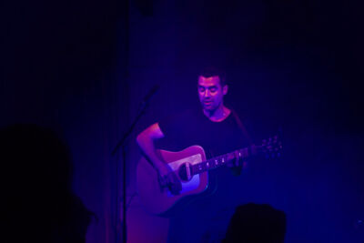 Gabriel Rios, try out. @ De casino, picture 3, photographed by Bart Baevegems - FrontView Magazine