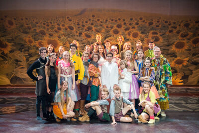 Première Ridders van de Ronde Keukentafel @ Theater 't Eilandje, foto 30, foto's door Goele Bormans - FrontView Magazine