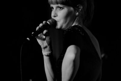 Isolde et Les Bens @ Vooruit, picture 23, photographed by Bart Baevegems - FrontView Magazine