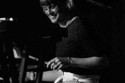 Isolde et Les Bens @ Vooruit, picture 27, photographed by Bart Baevegems - FrontView Magazine