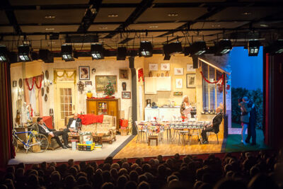 Première 't is altijd Kerstmis Bij Jef en Wis @ echt Antwaarps teater, foto 41, foto's door Goele Bormans - FrontView Magazine