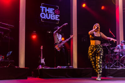 Anne-Marie @ The Qube 2017, foto 12, foto's door Jonas Wallecan - FrontView Magazine