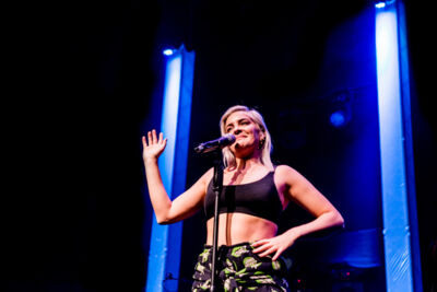 Anne-Marie @ The Qube 2017, foto 17, foto's door Jonas Wallecan - FrontView Magazine