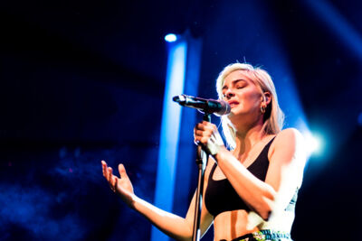 Anne-Marie @ The Qube 2017, foto 18, foto's door Jonas Wallecan - FrontView Magazine