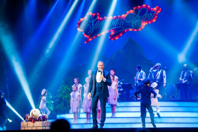 Samson & Gert Kerstshow @ Plopsaland, picture 16, photographed by Goele Bormans - FrontView Magazine