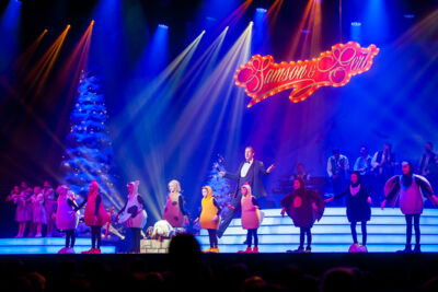 Samson & Gert Kerstshow @ Plopsaland, picture 28, photographed by Goele Bormans - FrontView Magazine