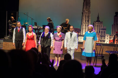 Azzek nog zou trouwen @ Rode Zaal - Fakkelteater, picture 2, photographed by Goele Bormans - FrontView Magazine